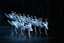 St. Petersburg Ballet - Swan Lake